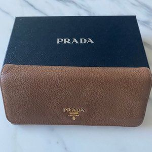 Gorgeous, authentic Prada camel leather wallet